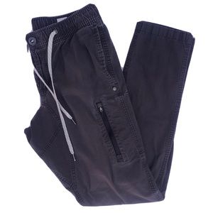 Vuori Women's Ripstop Pants Gray size small inseam 28”